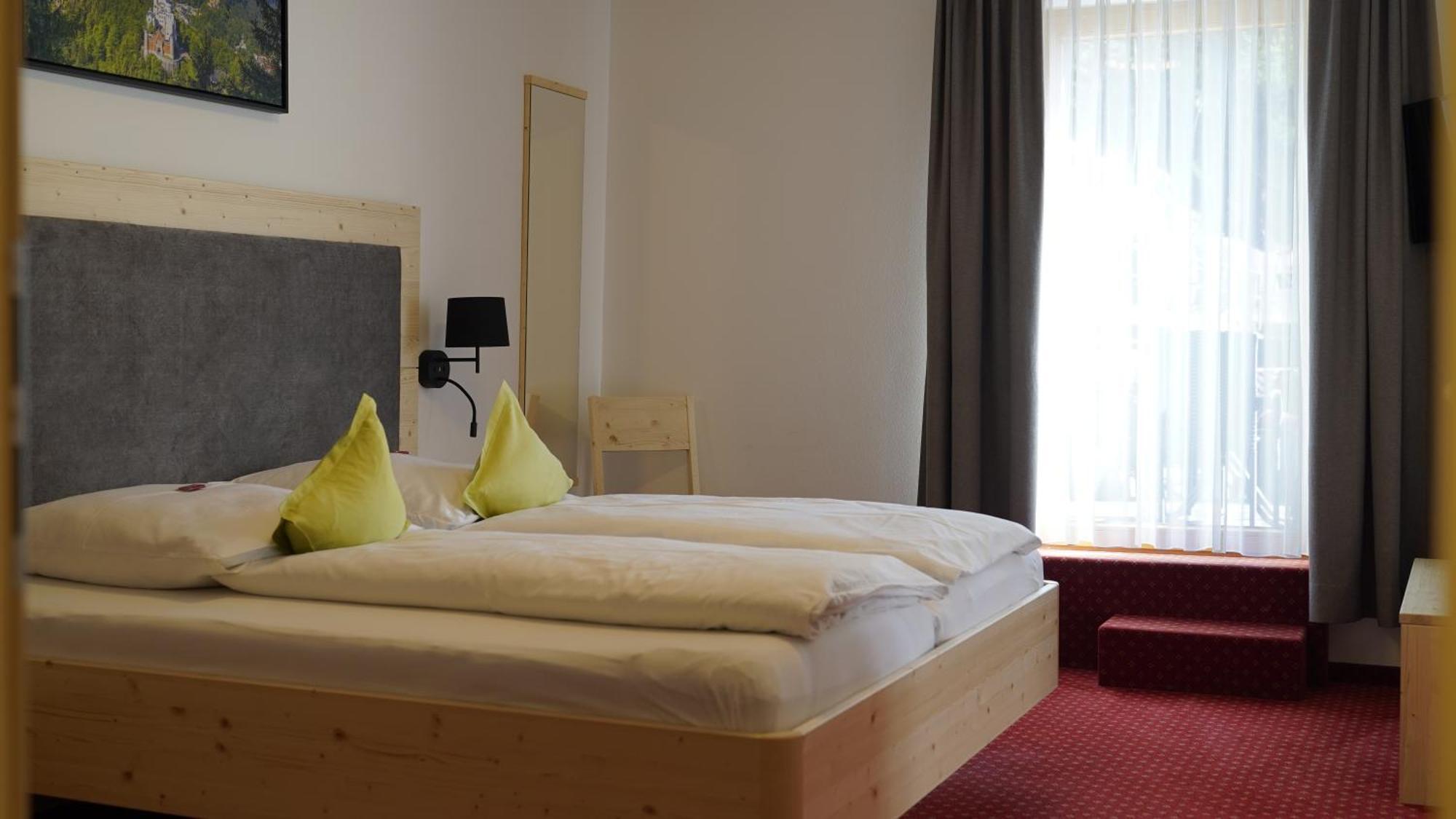 Hotel Restaurant Fruehlingsgarten Füssen Екстериор снимка